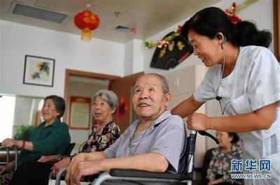 動態 | 人工智能、一帶一路 天大人兩會關鍵詞中的養老服務新視角